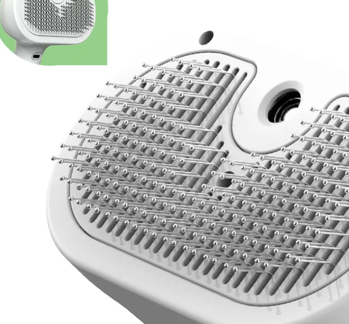Spray Brushing Pet Comb